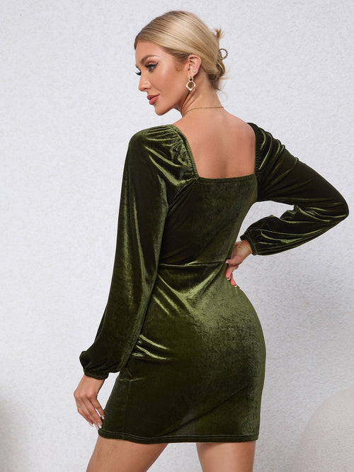 Slim fit slit wrap buttocks swing collar bubble sleeve velvet