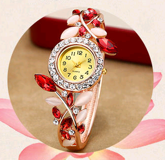 Mode vrouwelijke student armband horloge dameshorloge mode horloge quartz armband vrouwelijke tafel diamanten sieraden horloge