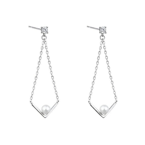 Female geometric triangle earrings