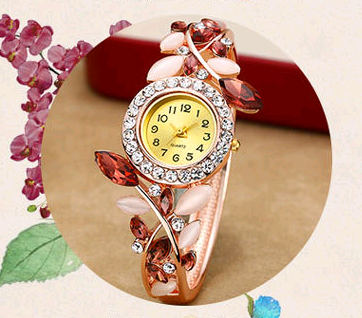 Mode vrouwelijke student armband horloge dameshorloge mode horloge quartz armband vrouwelijke tafel diamanten sieraden horloge