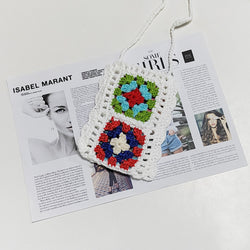 Handgemaakte breiwol gehaakt internet beroemdheid etnische stijl mobiele telefoon tas gemengde kleur willekeurige crossbody tas uit één stuk 