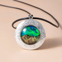Nebula Aurora Mountain Locket Necklace Vintage Glass Photo Frame Pendant Necklaces